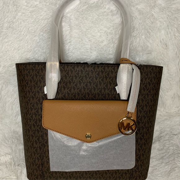 Michael kors (bundle) - Picture 2 of 11